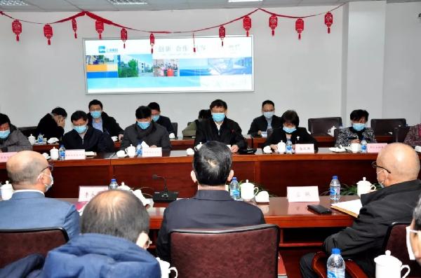 强采购、稳保供，上海市副市长许昆林检查市医疗物资备货供应